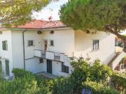 Appartamento con giardino e terrazzo a Castiglioncello...