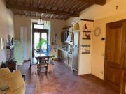 Appartamento con giardino in antico Borgo alle porte di...