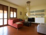 Appartamento con giardino in via diaz, Lucca