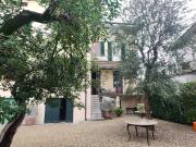 Appartamento con giardino, Lucca prima periferia