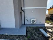 Appartamento con Ingresso Indipendente e Giardino...