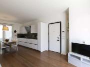 Appartamento con splendido terrazzo a Milano Appartamento con splendido terrazzo a Milano