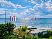 Appartamento con terrazzi, Pietrasanta focette