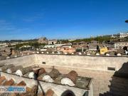 Appartamento con terrazzo Centro storico