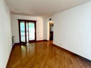 Appartamento con terrazzo e piscina