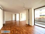 Appartamento con terrazzo e piscina