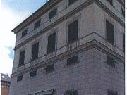 Appartamento con terrazzo in via al capo di santa chiara...