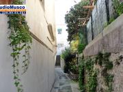 Appartamento con terrazzo in via dalmazio birago, Capri
