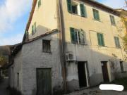 Appartamento con terrazzo in via insurrezione 2, Montoggio