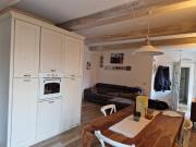 Appartamento con terrazzo in via peruzzi, Siena