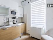 Appartamento con una camera da letto in affitto a Porta...