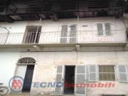 Appartamento da ristrutturare a Levone