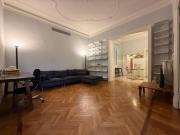 Appartamento di 120 m con 3 locali e box auto in affitto...