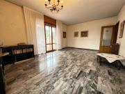 Appartamento di 130 m con 4 locali e box auto in vendita...