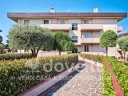 Appartamento di 130 m con 4 locali e box auto in vendita...