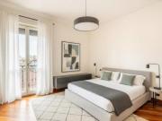 Appartamento di 215 m con 5 locali in vendita a Milano