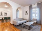 Appartamento di 220 m con 5 locali in vendita a Milano