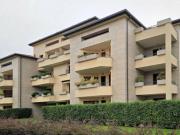 Appartamento di 235 m con più di 5 locali e box auto in...
