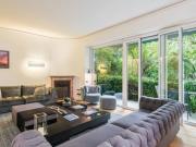 Appartamento di 245 m con più di 5 locali in vendita a...