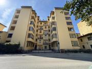 APPARTAMENTO di 3 vani e di 77 mq SCANDICCI Via Baccio...