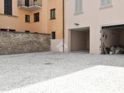 Appartamento di 500 Mq con Giardino In Via Parini