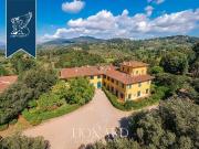 Appartamento di lusso di 330 m² in vendita Firenze, Italia