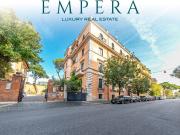 Appartamento di lusso di 550 m² in vendita Via Degli...