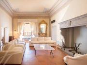 Prestigioso appartamento di 300 m² in affitto Firenze,...