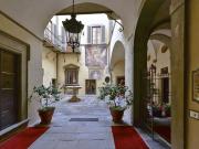 Appartamento di lusso in vendita Borgo degli Albizi,...