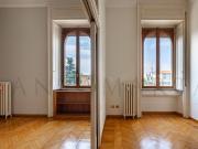 Appartamento di lusso di 180 m² in vendita VIA ABBONDIO...