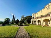 Appartamento di prestigio di 350 m² in vendita Via...