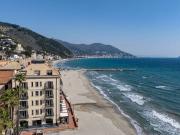 Appartamento di prestigio di 81 m² in vendita Piazza 25...