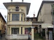 Appartamento in affitto a Barzanò piazza Fratelli...