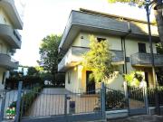 Appartamento in affitto a Cesenatico viale Londra, 17,...