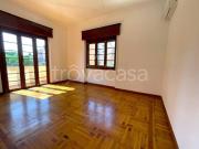 Appartamento in affitto a Genova via Felice Cavallotti,...