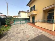 Appartamento in affitto a Massa via del Casone,...