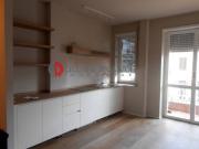 Appartamento in affitto a Milano, Testi