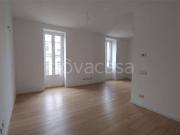 Appartamento in affitto a Milano via Andrea Solari,...