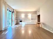 Appartamento in affitto a Milano via Anfiteatro, 5,...