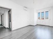 Appartamento in affitto a Milano via Ettore Troilo, 4,...