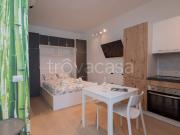 Appartamento in affitto a Milano via Federico...