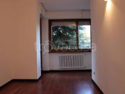 Appartamento in affitto a Milano via Garegnano, 7,...