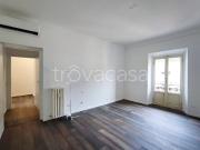 Appartamento in affitto a Milano via Giuseppe Parini,...