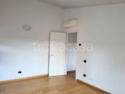 Appartamento in affitto a Milano via Gustavo Modena,...