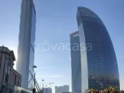 Appartamento in affitto a Milano via Ippolito Nievo,...