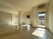 Appartamento in affitto a Milano via Ippolito...