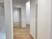 Appartamento in affitto a Milano via Piero della...