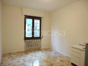 Appartamento in affitto a Milano via Sebastiano Veniero,...