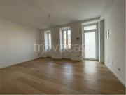 Appartamento in affitto a Milano via Solari, nuova...