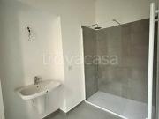 Appartamento in affitto a Milano via Spartaco, 38, box,...